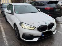 Gebraucht BMW 118 Sport Line 2021 Weiß Kleinwagen