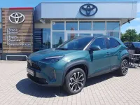 Neu Toyota Yaris Cross 131 PS (96 kW) 2026 Ever rest green metallic SUV