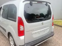 Gebraucht Peugeot Partner 92 PS (67 kW) 2011 Silber Van / Kleinbus