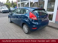 Usata Ford Fiesta Trend 60 CV (44 kW) 2010 Blu Utilitaria