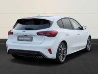 Gebraucht Ford Focus ST-Line X 155 PS (114 kW) 2023 Weiß Limousine