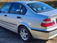 Gebraucht BMW 318 143 PS (105 kW) 2004 Silber Limousine