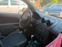 Gebraucht Ford Fiesta 90 PS (66 kW) 2002 Silber Kleinwagen