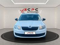 Usado Skoda Octavia Active 105 HP (77 kW) 2015 Branco Citadino