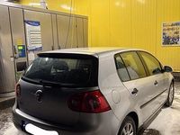 Gebraucht VW Golf V 75 PS (55 kW) 2004 Grau Kleinwagen