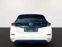 Gebraucht Nissan Leaf N-Connecta 110 kW (150 PS) 2019 White/black Kleinwagen