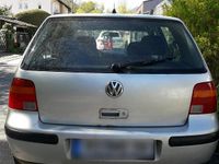Usata VW Golf IV 80 CV (58 kW) 2000 Argento Berlina