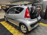 Gebraucht Peugeot 107 69 PS (50 kW) 2007 Kleinwagen
