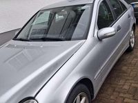 Gebraucht Mercedes C220 Elegance 150 PS (110 kW) 2006 Silber Limousine