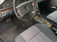 Gebraucht Mercedes 300 179 PS (131 kW) 1989 Schwarz Coupé
