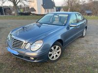 Gebraucht Mercedes E200 184 PS (135 kW) 2007 Blau Limousine