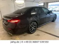Gebraucht Mercedes E300 AMG line 306 PS (225 kW) 2022 Obsidianschwarz (metallic) Limousine