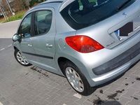 gebraucht Peugeot 207 1.4 l mit TÜV.