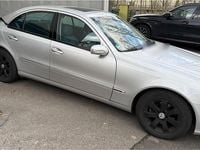 Gebraucht Mercedes E320 224 PS (164 kW) 2003 Silber Limousine
