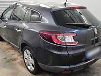 Gebraucht Renault Mégane GrandTour Dynamique 131 PS (96 kW) 2011 Grau Kombi