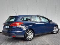 Gebraucht Ford Focus Trend 125 PS (91 kW) 2017 Blau Kombi