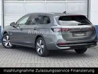 Gebraucht VW Passat Elegance 150 PS (110 kW) 2025 Grau Kombi