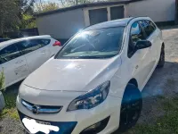 Gebraucht Opel Astra Edition 180 PS (132 kW) 2014 Weiß Kombi