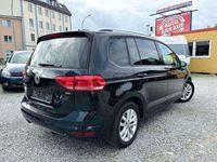 Gebraucht VW Touran Comfortline 150 PS (110 kW) 2016 Schwarz Van / Kleinbus