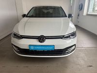 Gebraucht VW Golf VIII Active 116 PS (85 kW) 2022 Weiß Limousine