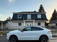 Gebraucht Porsche Cayenne Turbo E-Hybrid 740 PS (544 kW) 2024 Weiß SUV