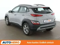 Gebraucht Hyundai Kona 120 PS (88 kW) 2023 Cyber grey SUV