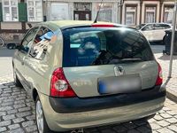 Gebraucht Renault Clio 75 PS (55 kW) 2002 Grün Coupé