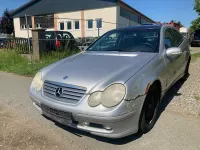 Gebraucht Mercedes C180 143 PS (105 kW) 2003 Silber Coupé