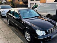 Gebraucht Mercedes C220 Avantgarde 150 PS (110 kW) 2006 Schwarz Limousine