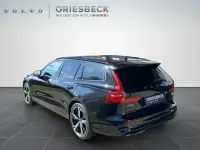 Używany Volvo V60 Plus 455 KM (334 kW) 2022 Czarny Kombi