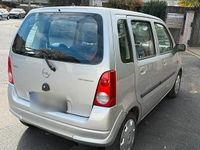 Gebraucht Opel Agila 60 PS (44 kW) 2006 Silber Kleinwagen