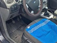 Gebraucht Ford Focus Titanium 116 PS (85 kW) 2008 Grau Kombi