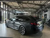 Gebraucht BMW 520 M Sport 190 PS (139 kW) 2021 Sophistograu brillanteffekt me Kombi