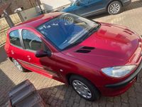 Gebraucht Peugeot 206 75 PS (55 kW) 2002 Rot Kleinwagen