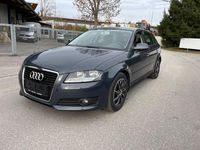 Gebraucht Audi A3 Attraction 105 PS (77 kW) 2011 Grau Limousine