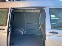 Usata VW Transporter 140 CV (102 kW) 2018 Argento Furgone