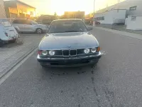Gebraucht BMW 730 188 PS (138 kW) 1987 Silber Limousine