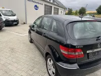 Gebraucht Mercedes B150 95 PS (69 kW) 2006 Schwarz Van / Kleinbus