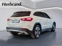 Gebraucht Mercedes GLA180 Progressive 116 PS (85 kW) 2025 Unilack polarweiß SUV