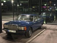 Gebraucht Mercedes E230 1981 Blau Limousine