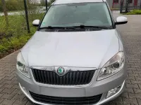 Gebraucht Skoda Roomster 85 PS (62 kW) 2011 Silber Van / Kleinbus