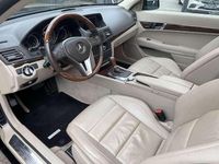 Gebraucht Mercedes E300 252 PS (185 kW) 2011 Obsidianschwarz  metalliclack Coupé