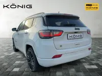 Usado Jeep Compass Altitude 131 HP (96 kW) 2023 Branco SUV