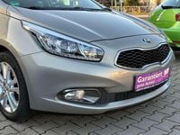 Gebraucht Kia Ceed FIFA World Cup Edition 135 PS (99 kW) 2014 (aa3) siriussilber met. Kleinwagen