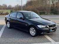Gebraucht BMW 320 150 PS (110 kW) 2007 Schwarz Limousine