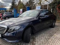 Gebraucht Mercedes E220 194 PS (142 kW) 2016 Blau Limousine