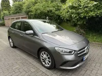 Gebraucht Mercedes B180 136 PS (100 kW) 2022 Grau Kleinwagen
