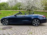 Gebraucht Mercedes E220 194 PS (142 kW) 2018 Blau Cabrio