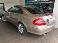 Gebraucht Mercedes CLK500 306 PS (225 kW) 2003 Gold Coupé