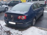 Gebraucht VW Passat 131 PS (96 kW) 2006 Blau Limousine